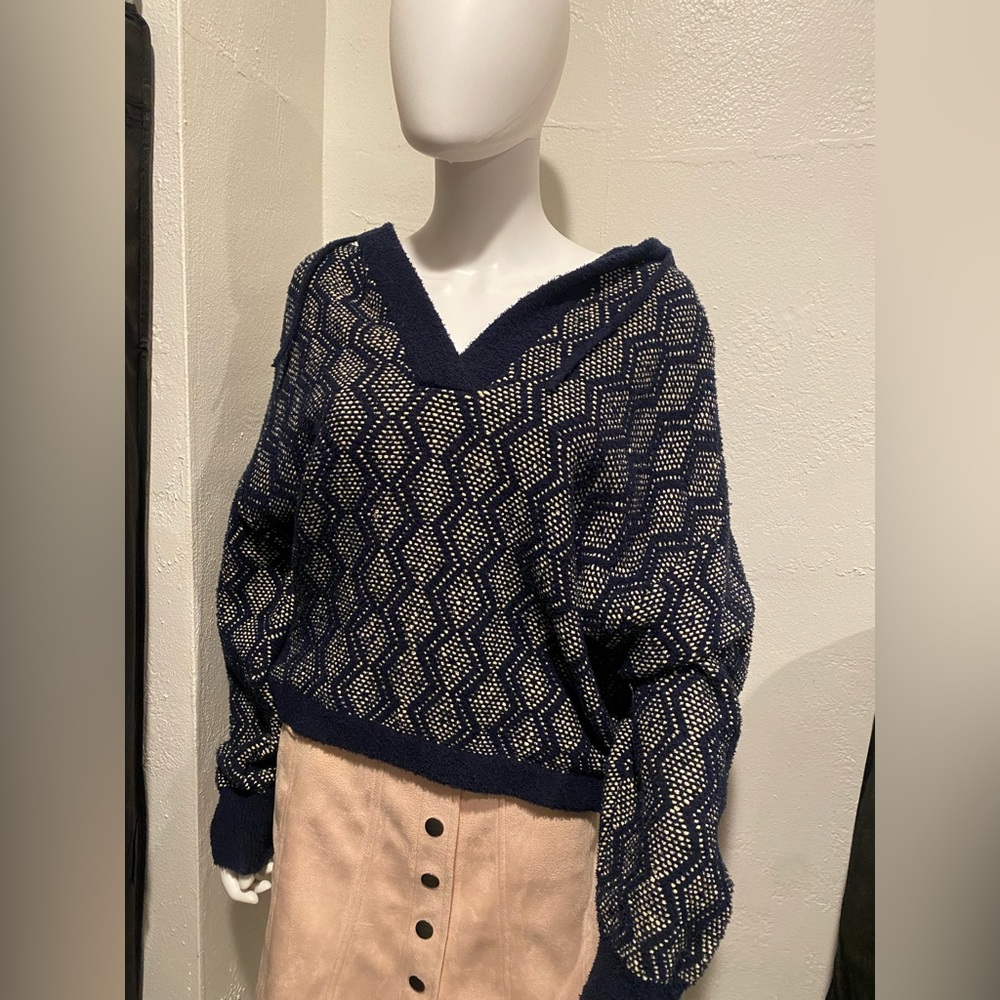 CLOSED Knit sweater size small BRAND NEW - Picture 13 of 13